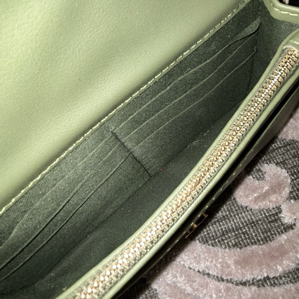 NWT Bebe Diamond quilted crossbody bag - Picture 6 of 7